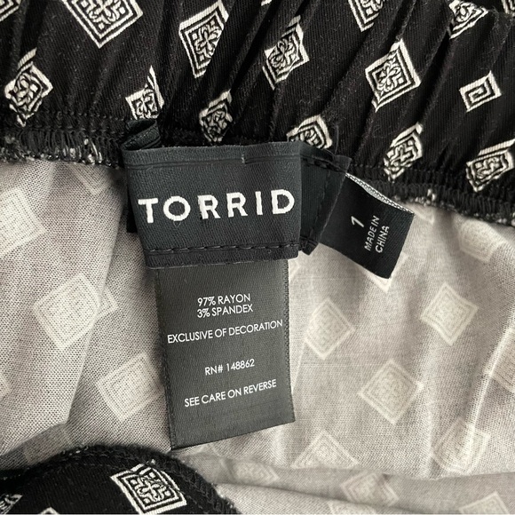 Torrid Challis High Rise Skort Printed Skirt With Shorts Front Tie Up Tassels - Picture 7 of 7